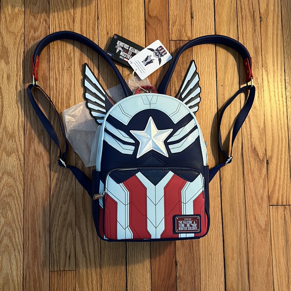 Loungefly Captain America 🎯 back pack marvel